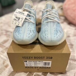 Adidas Yeezy Boost 350 V2 Shoes - Blue